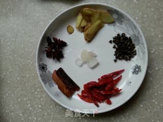 红烧牛肉的做法步骤：1