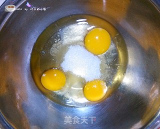 全蛋海绵蛋糕的做法步骤：2