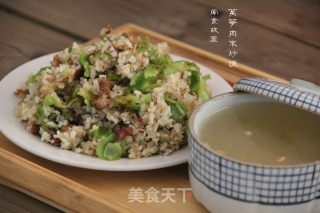 莴笋肉末炒饭的做法步骤：4
