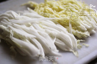酸辣白菜的做法步骤：3