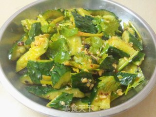 “老干妈”拌黄瓜的做法步骤：4