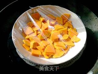 清新又好喝——银耳南瓜小汤圆的做法步骤：2