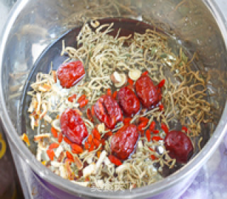 金银花红枣茶的做法步骤：5
