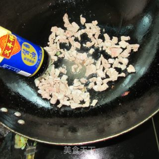 酱香豆腐炒肉的做法步骤：4