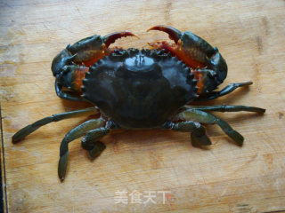 ＜鲁菜＞酱炒青蟹的做法步骤：2