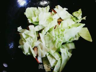 虾米炒包菜的做法步骤：7