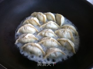 小白菜素馅煎饺的做法步骤：13