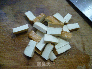 青椒香干炒腊鸡腿的做法步骤：4