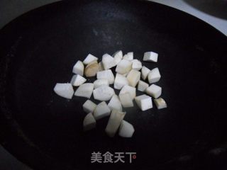 火龙果黑椒牛肉粒的做法步骤：7