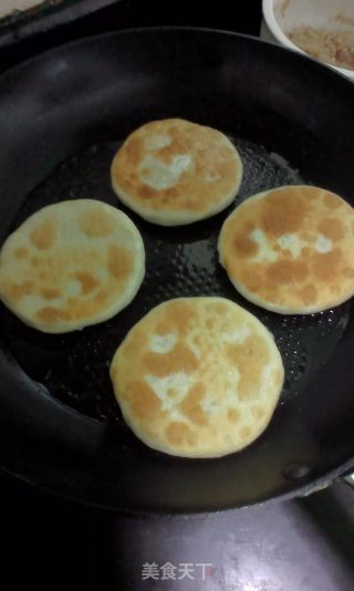 猪肉萝卜馅饼的做法步骤：8