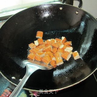 紫包菜炒卤豆腐的做法步骤：3
