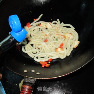 香干米虾炒粉条的做法步骤：4