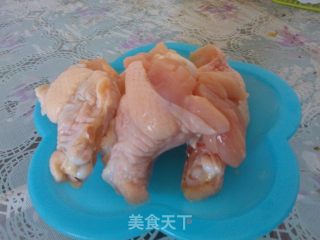 诺诺的盐焗鸡腿的做法步骤：1