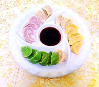 【彩色水饺】----色彩斑斓家宴宠儿的做法步骤：12