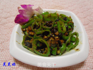 豆豉炒辣椒圈的做法步骤：6