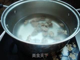 花生茴香炖牛肉的做法步骤：5