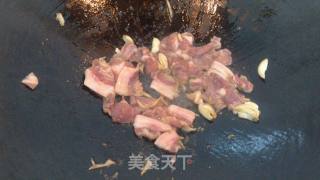 秋葵炒肉的做法步骤：3