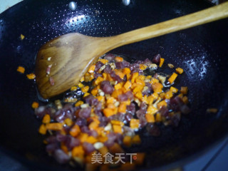 腊肠番茄蛋炒饭的做法步骤：5