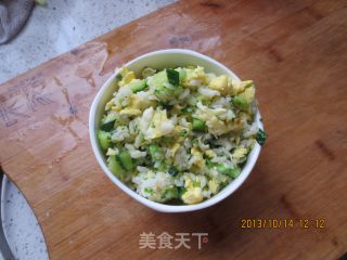 黄瓜西兰花鸡蛋饭的做法步骤：3