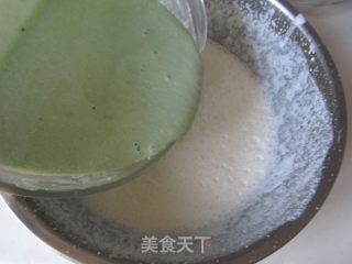 花瓣抹茶慕斯蛋糕的做法步骤：10