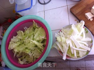 辣白菜烧豆腐的做法步骤：2
