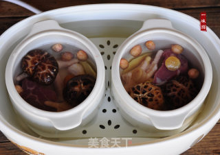 瑶柱花生米鸡脚汤的做法步骤：6