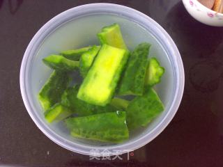 酱爆苦瓜熏鸭肉的做法步骤：3