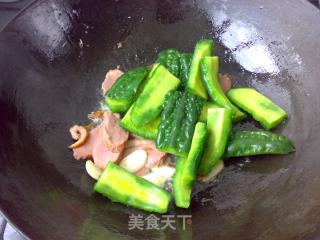 酱爆苦瓜熏鸭肉的做法步骤：6