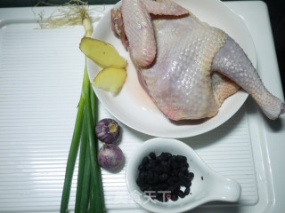 电饭锅焗豉汁鸡的做法步骤：1