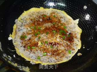 简易版煎饼果子的做法步骤：5