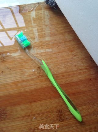 清蒸大闸蟹的做法步骤：1