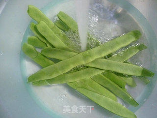 鸡蛋炒油豆角的做法步骤：4