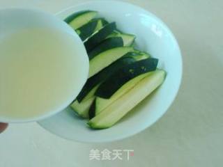 鸡汤蒸嫩南瓜的做法步骤：4