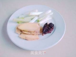 鸡腿炖香菇的做法步骤：3
