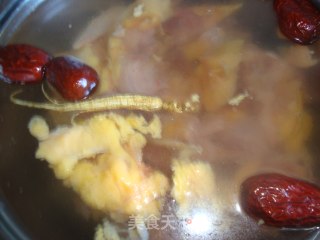 山参红枣鸡汤的做法步骤：3
