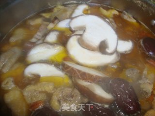 山参红枣鸡汤的做法步骤：6