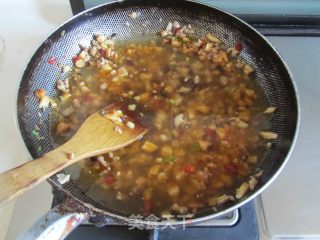 香菇肉末豆腐的做法步骤：8
