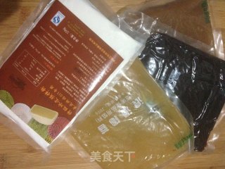 冰皮月饼的做法步骤：1