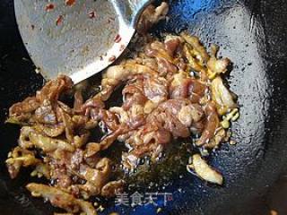 肉丝炒四棱梅豆的做法步骤：5