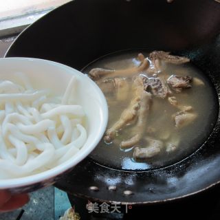鸡肉土豆粉的做法步骤：4