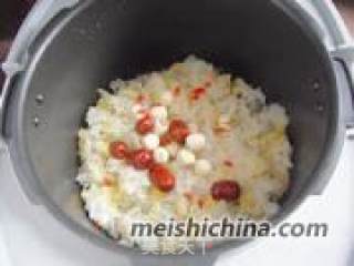 【枣香莲子银耳羹】--- 滋阴润肺去秋躁的做法步骤：6