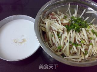 芋丝饼的做法步骤：4