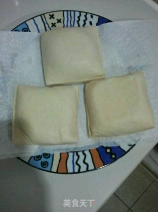 不用油炸的豆腐，效果好像炸豆腐的做法步骤：2