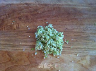芹菜肉馅锅贴的做法步骤：3