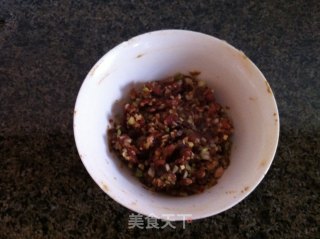 芹菜肉馅锅贴的做法步骤：4