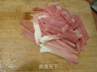 肉丝炒芹菜的做法步骤：2