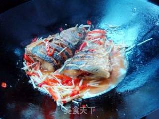 苤菜根烧鱼的做法步骤：11