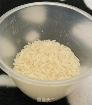 宝宝食谱：冬瓜虾仁粥的做法步骤：1