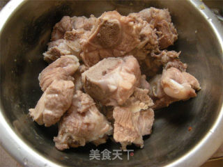宝宝食谱：简单排骨汤的做法步骤：5