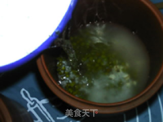 绿豆薏米粥的做法步骤：6